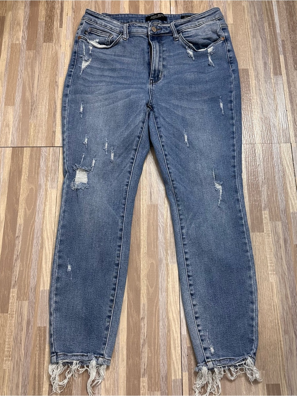Judy Blue Medium Blue Distressed Boyfriend Jeans with Frayed Hem Women’s Size 15